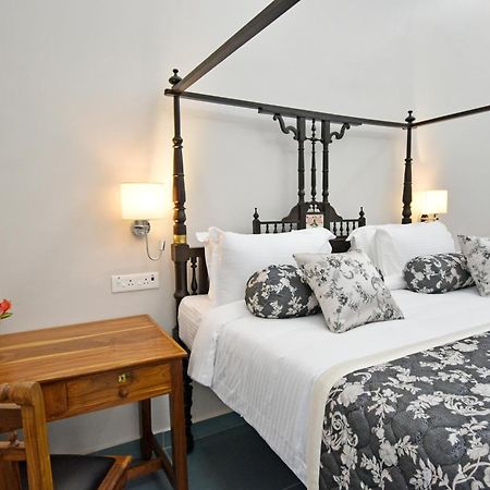 Le Colonial Suites Puducherry Eksteriør billede