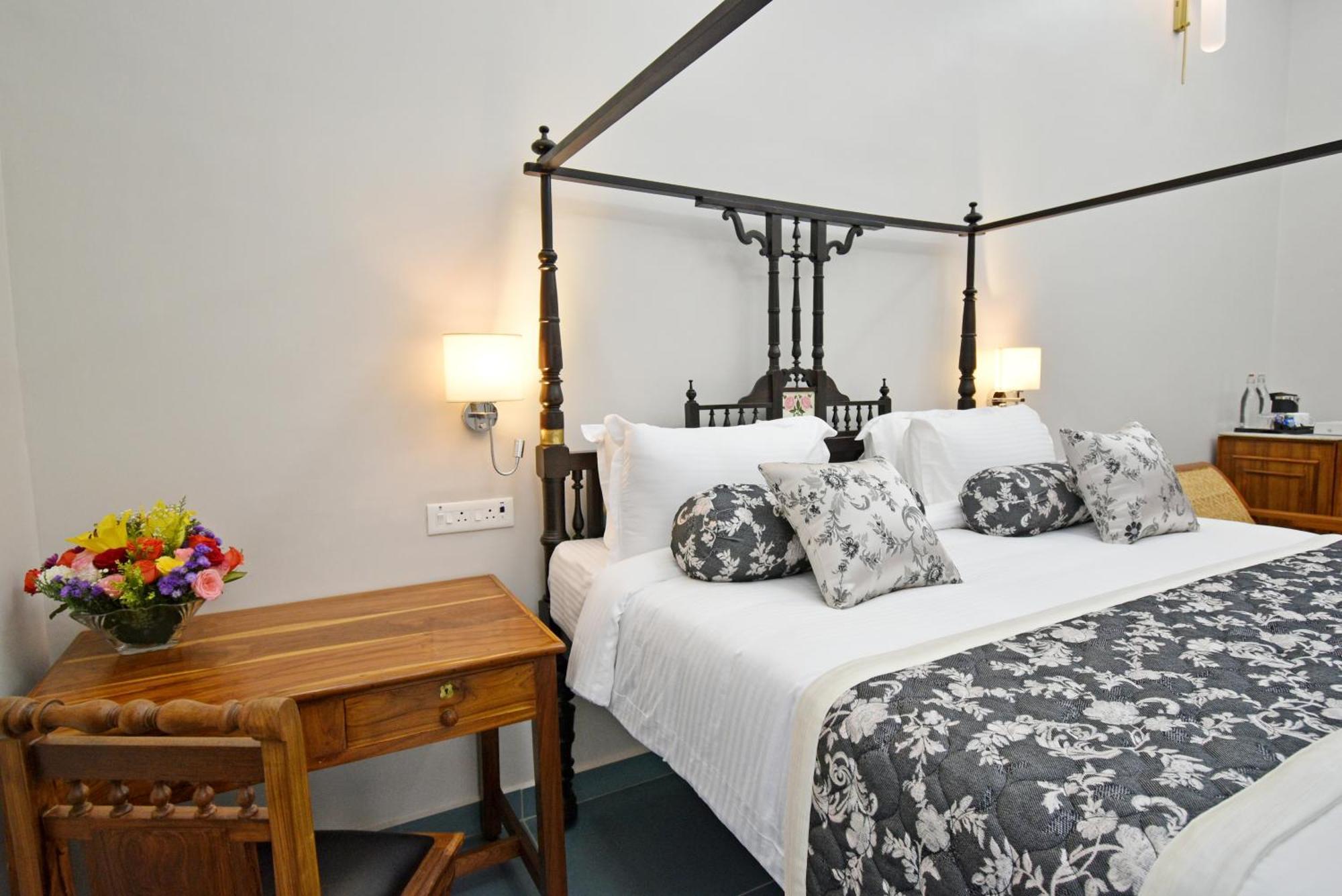 Le Colonial Suites Puducherry Eksteriør billede