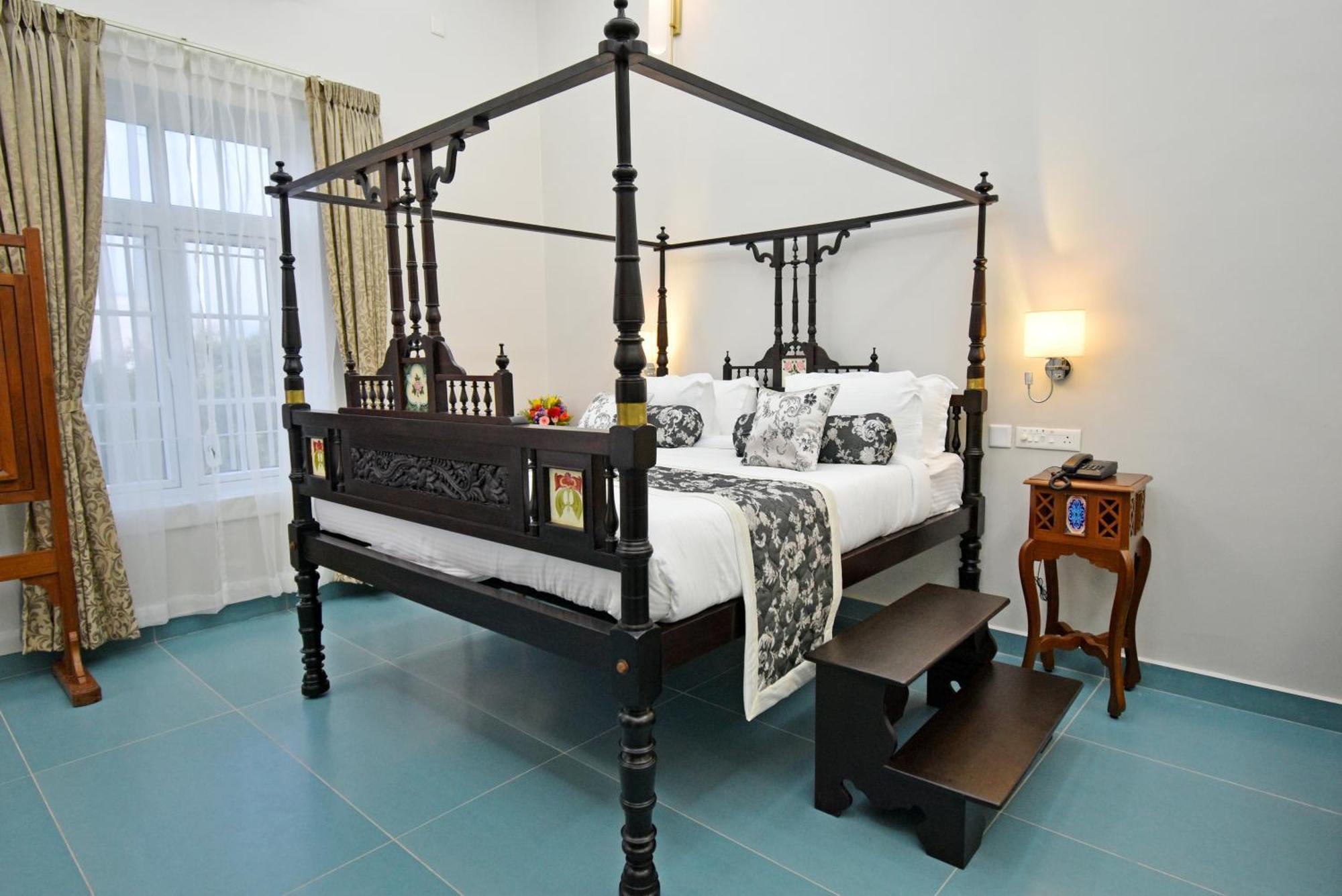 Le Colonial Suites Puducherry Eksteriør billede