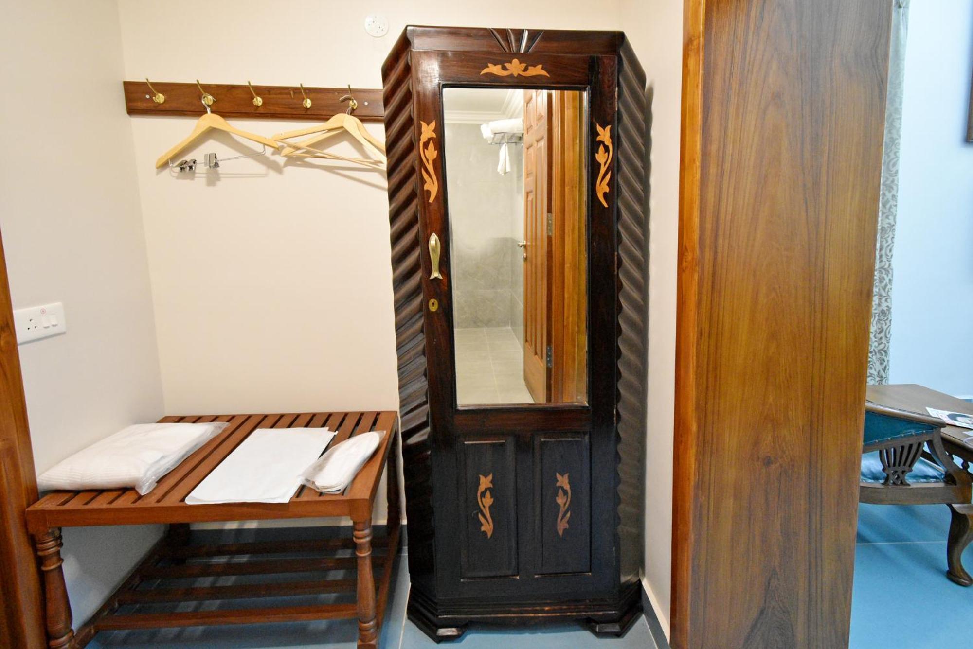 Le Colonial Suites Puducherry Eksteriør billede