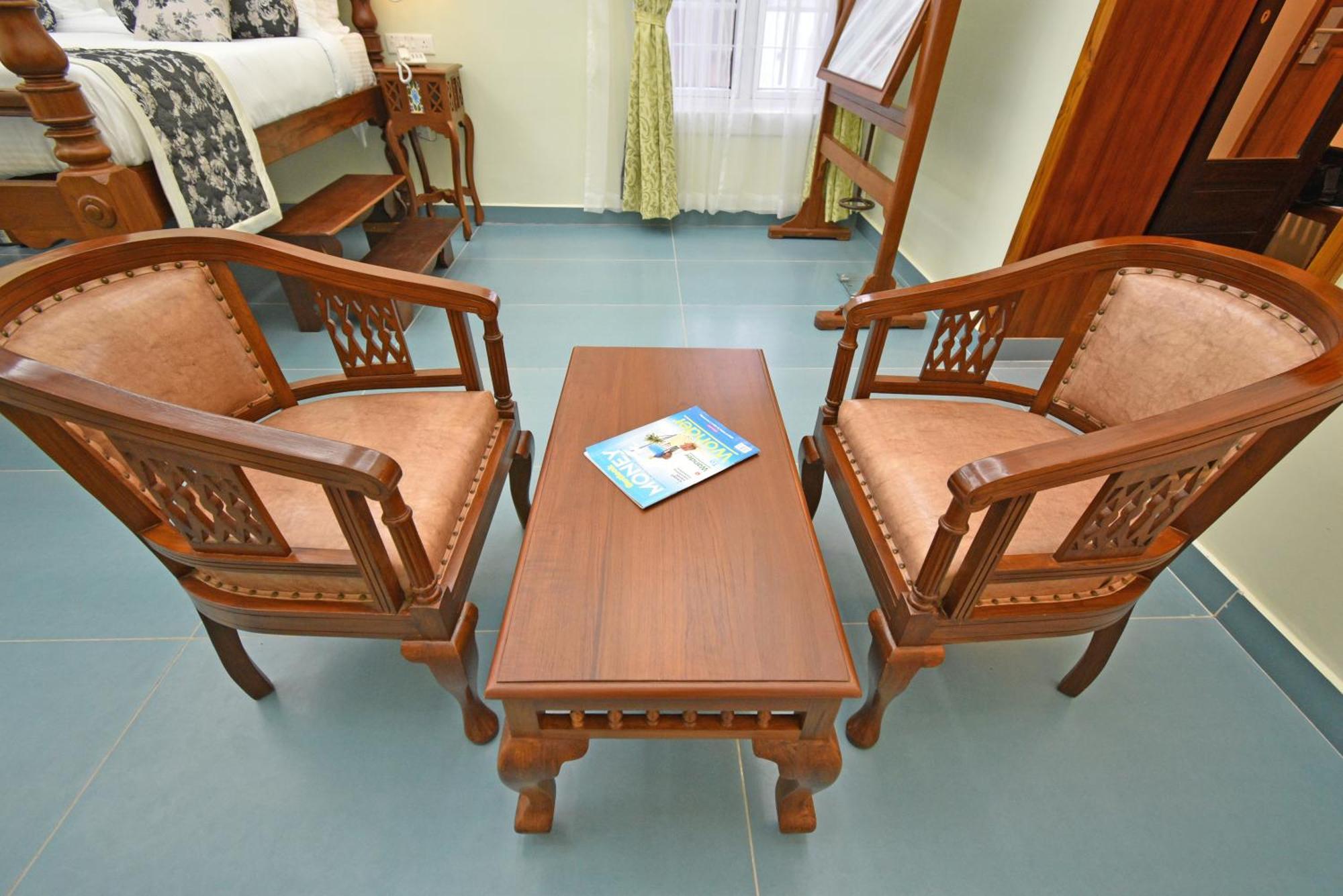 Le Colonial Suites Puducherry Eksteriør billede
